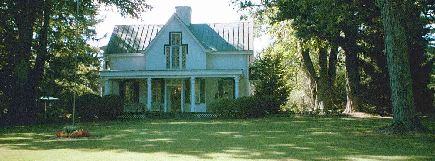 Tudor Hall Front Yard, 2006